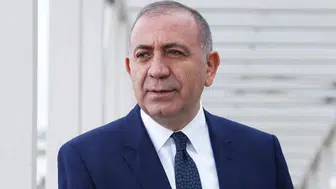 Gürsel Tekin'in CHP İstanbul İl Başkanlığı görevi sona erdi