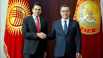 Kırgızistan Cumhurbaşkanı Caparov, TİKA Başkanı Eren'i kabul etti