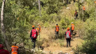 Siirt'te korku dolu bekleyiş mutlu bitti : Kayıp zihinsel engelli adam kayalıklarda sağ olarak bulundu