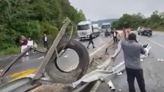 Düzce-Zonguldak karayolunda tır makasladı: Trafik yoğunluğu yaşandı