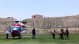 Darende'de iç kanama geçiren 85 yaşındaki hasta için hava ambulansı havalandı