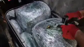 Şanlıurfa'da yolcu otobüsünde 17 kilo uyuşturucu ele geçirildi
