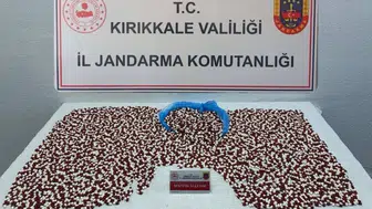 Kırıkkale’de uyuşturucu operasyonu : 4 bin 581 sentetik ecza hapı ele geçirildi