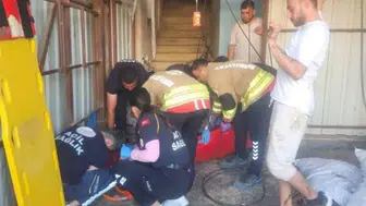 Antakya’da yük asansörü düştü : 1 kişi yaralandı