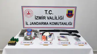 İzmir'de 4 adrese uyuşturucu operasyonu : 8 gözaltı
