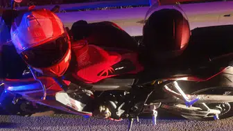 Bilecik'te motosiklet bariyere çarptı: 2 kişi yaralandı