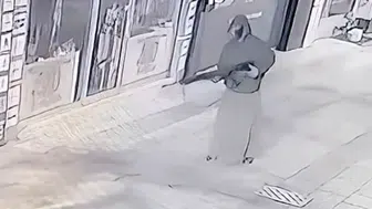 Kastamonu'da iş yerini kurşunladılar : Yakalanmamak için etek giyip yüzlerini kapattılar