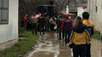 Kayıp kadının cesedi ağaca asılı bulundu!