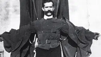 Franz Reichelt'in Uçan Terzi Deneyi Neden Trajik Bir Şekilde Sonuçlandı?