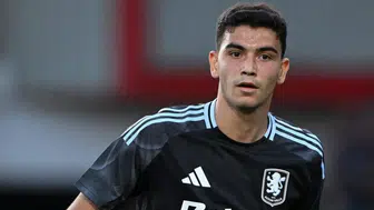 Yasin Özcan'ın sevgilisi kimdir ve kaç yaşındadır?