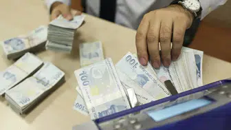 300 Bin TL ihtiyaç kredisinin aylık ödemesi ne kadar oldu? Güncel faiz oranları açıklandı