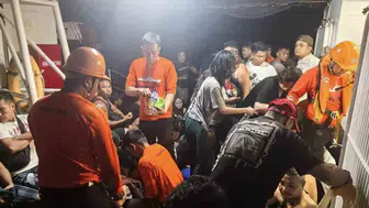 Filipinler'de feribot kazası: 15 kişi hayatını kaybetti, 43 kayıp var