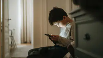 15 Yaş Altı Çocuklar İçin Sosyal Medya Kullanımına Yönelik Yeni Düzenlemeler Neler Olacak?