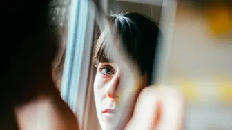 Kaygı Nasıl Azaltılır? Günlük Hayatta Uygulanabilecek Yöntemler Nelerdir?