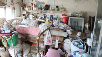 Ordu'da kötü kokuya neden olan çöp ev temizliği gerçekleşti
