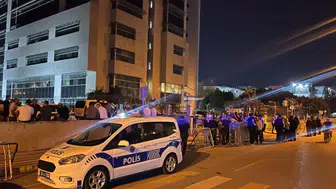Mersin'de Belediye Başkanı Seçer dahil 3 başkan tutuklama talebiyle mahkemeye sevk edildi