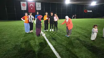 Hatay'da Kadınlar Kurdukları Futbol Takımlarıyla Cumhuriyet Bayramı'nı Coşkuyla Kutladı