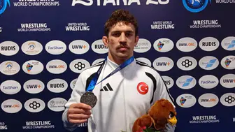 Yüksel Sarıçiçek kimdir? Büyüklerdeki ilk dünya şampiyonasında gümüş madalya aldı