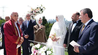 Fatih Kılıç kimdir, eşi Sena Ataş kim? Ne zaman evlendi, hangi bakanlıkta çalıştı, Meclis'te neden gündeme geldi?