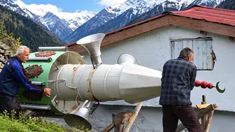 Rize'de Şaşırtan Çiğ Önlemi: 7 Metrelik Minare Yere Yatırıldı