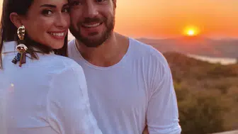 Buse Terim Yalın Konserinde Sevgilisiyle Romantik Anlar Yaşadı