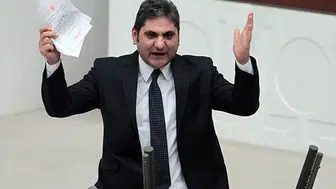 Aykut Erdoğdu Kaç Kez Evlendi ve İlk Eşi Kimdir ?