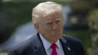 Trump, protestoların sürdüğü Fransa'nın göçmenlerce 'ele geçirildiğini' savundu