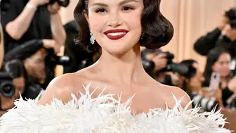 Selena Gomez’in Sesindeki Değişimin Gerçek Sebebi Nedir?
