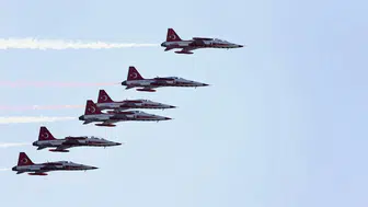 Türk Yıldızları Fethiye'de Gösteri Uçuşu Yaptı