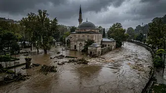 İstanbul'da Şiddetli Yağış Sonrası Sadabad Bahçesi Sular Altında Kaldı