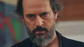 20 yıl sonra tiyatroya dönüş : Timuçin Esen ve Funda Eryiğit hangi oyunla sahne alacak?