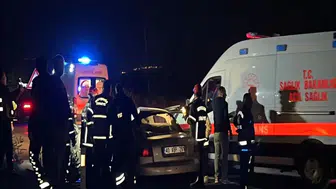 Nevşehir'de TIR'a arkadan çarpan otomobilde 2 ölü