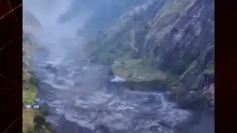 Nepal'de meydana gelen sel korkunç görüntülere sahne oldu