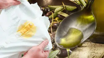 Kıyafetlerdeki yağ lekeleri nasıl kolayca çıkarılır ?