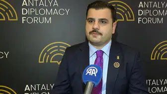 AK Parti'den Zeynel Emre ve İki Gazeteciye Manevi Tazminat Davası
