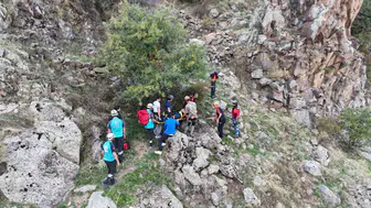 Kayseri'de kayalıklardan dere yatağına düşen şahıs kurtarıldı