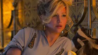 Jennifer Lawrence Estetik İddialarını Neden Açıklıyor ve Hangi Ameliyatı Geçirdi?