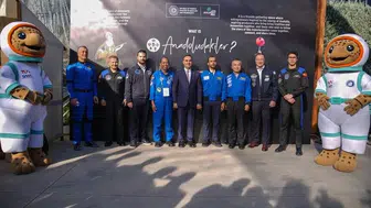 Bakan Kacır, IAC 2026'da Astronotlarla Bir Araya Geldi