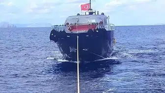 Datça açıklarında sürüklenen 27 metrelik tekne kurtarıldı