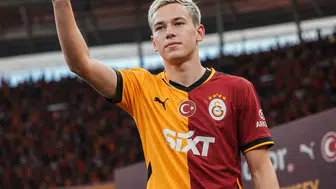 Galatasaray’ın yeni transferi Aleksey Batrakov, Barcelona'ya karşı ilk golünü müjdeledi mi ?