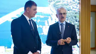 İzmir'in Ulaşım Altyapısı İçin Bakan Uraloğlu ve Başkan Tugay'dan Ortak Zirve