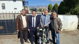 Sarıgöl’de Okula Spor Malzemesi Desteği
