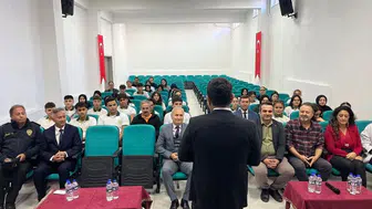Kaymakam Kandemir'den YKS Hazırlığındaki Öğrencilere Moral Desteği