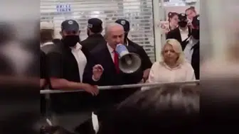 Netanyahu'nun megafonla oy istediği anlar gündem oldu