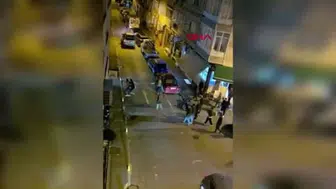 Fatih te Sokak Ortasında Hızlı Geçme Kavgası Dehşeti