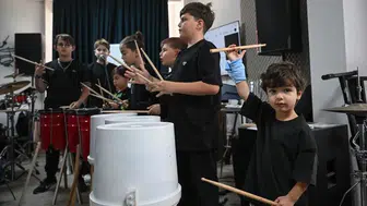 Serdar Ceylan Sanat Akademisi Atıklardan Müzik Yarışması Başlattı