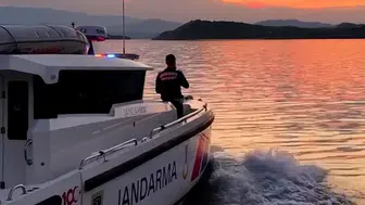 Karakaya Barajı'nda Jandarma Bot Timinden Sıkı Güvenlik Denetimi