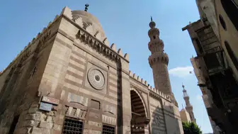 Kahire'deki Tarihi Mavi Cami Mimari İhtişamıyla Büyülüyor