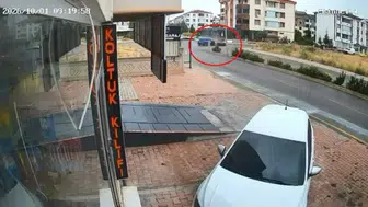 Elazığ'da iki otomobil çarpıştı