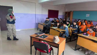 Erzincan'da Jandarmadan Kapsamlı Okul Çevresi Denetimi